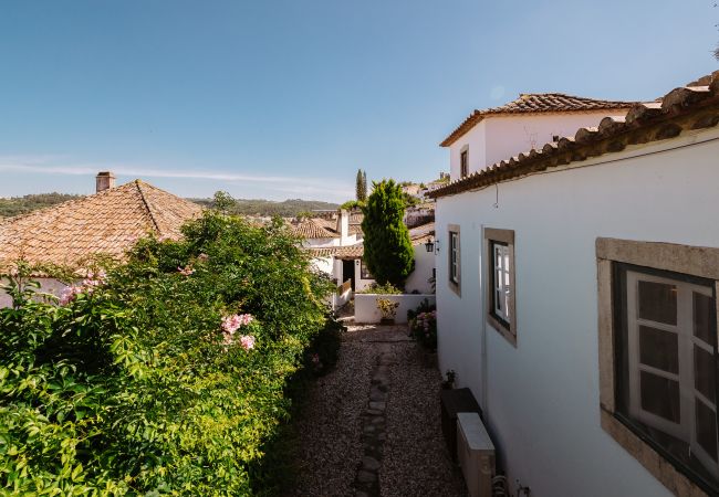Estúdio em Óbidos - Casa António Moreira - Fotografias de Óbidos Estúdio em Óbidos - Casa António Moreira - Fotografias de Óbidos