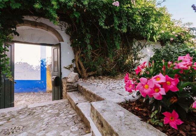Estúdio em Óbidos - Casa António Moreira - Fotografias de Óbidos Estúdio em Óbidos - Casa António Moreira - Fotografias de Óbidos