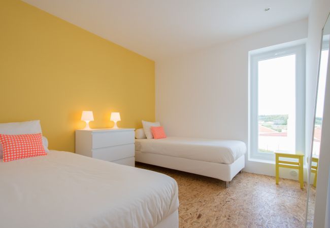 Atouguia da Baleia - Apartamento