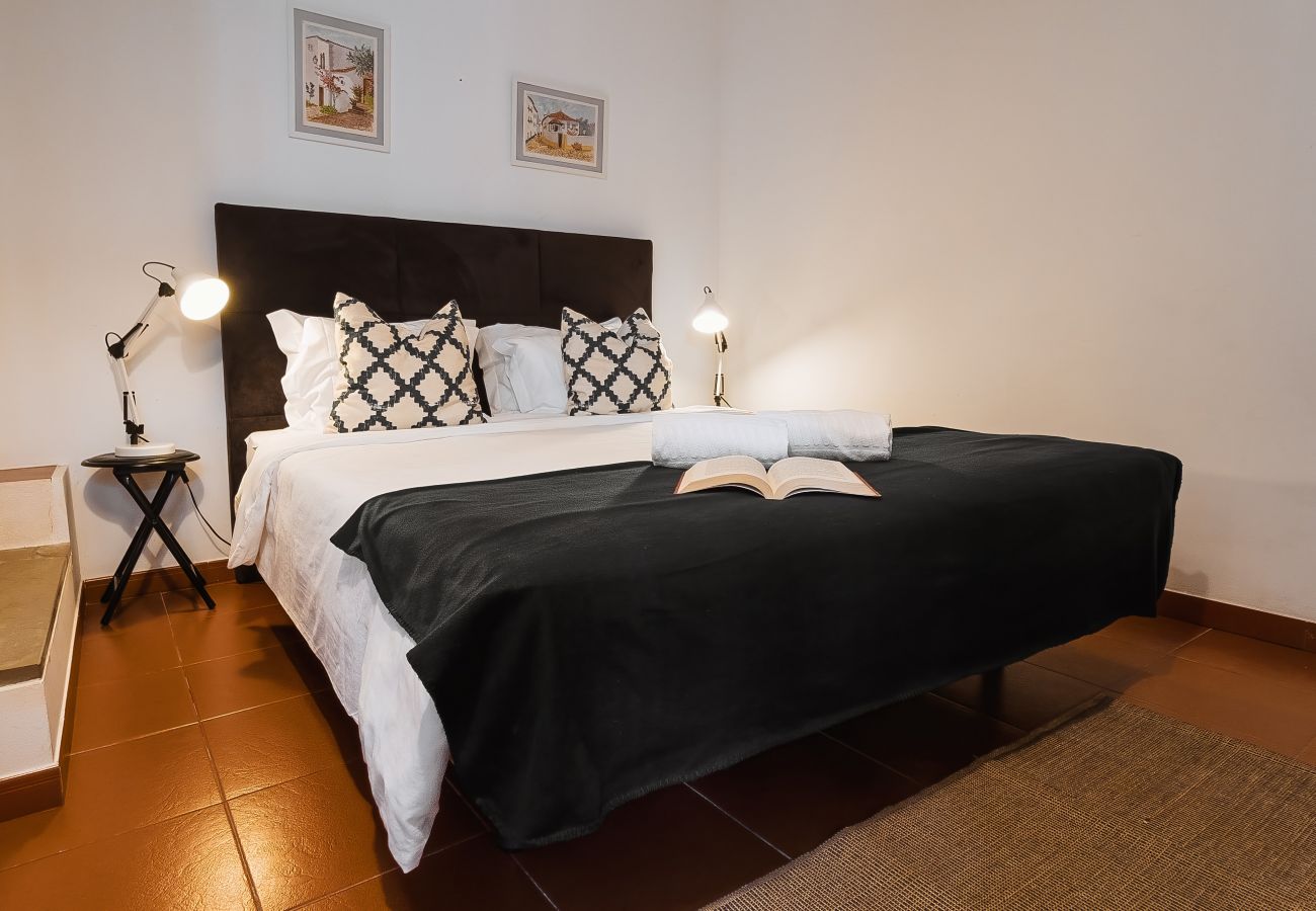 Quarto em Óbidos - Priest Room