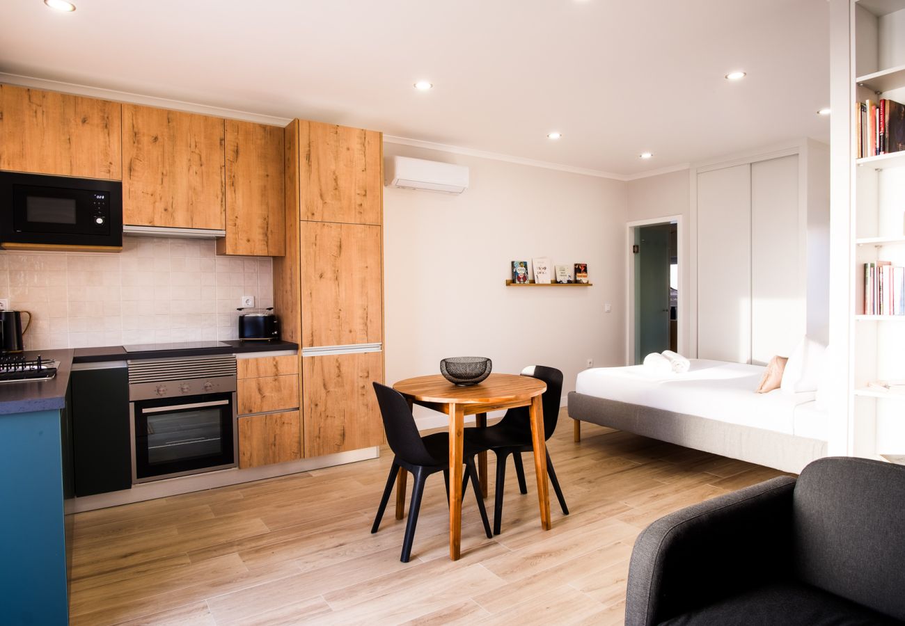 Casa geminada em Óbidos - Casa do Gato das 7 Riscas | 4 minutos de Óbidos