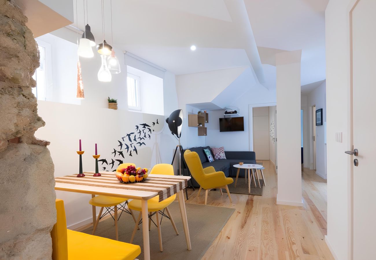 Apartment in Lisbon - Casa Castelo 1 - Work or Relax in the historic heart of Lisbon!